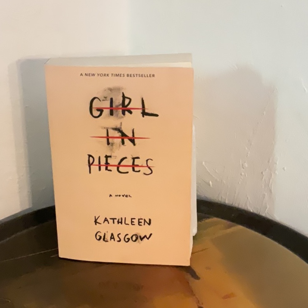 Sale! Girl in Pieces by Kathleen Glasgow, Paperback, YA Fiction